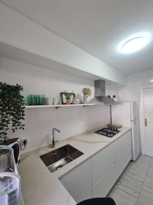 Nice Beachside 2-Bd Apt Near Barcelona Cunit Exteriér fotografie