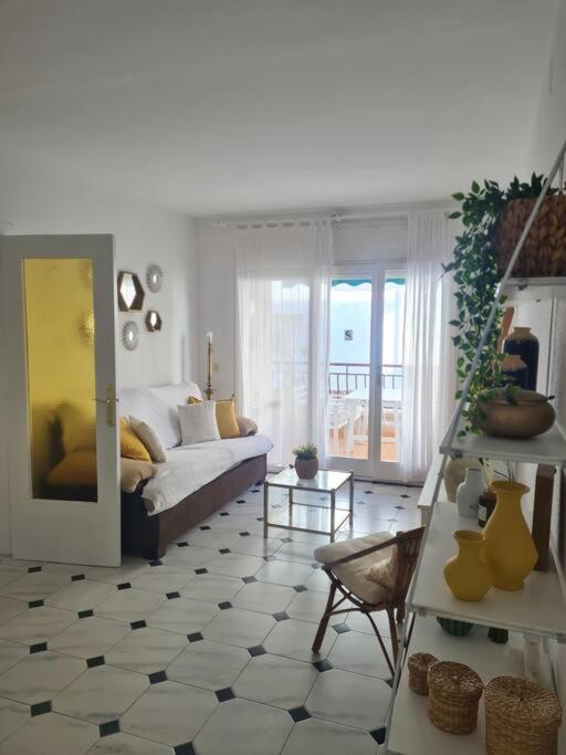 Nice Beachside 2-Bd Apt Near Barcelona Cunit Exteriér fotografie
